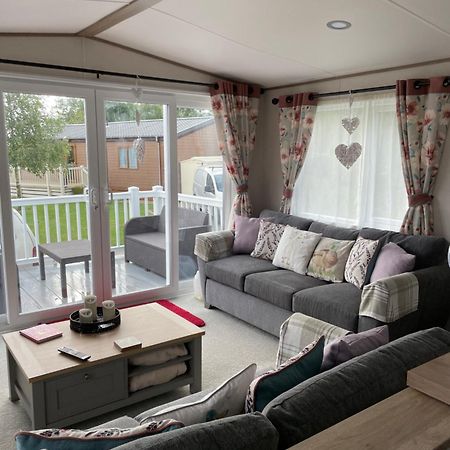 Ellis Retreats At Tattershall Lakes 링컨 외부 사진